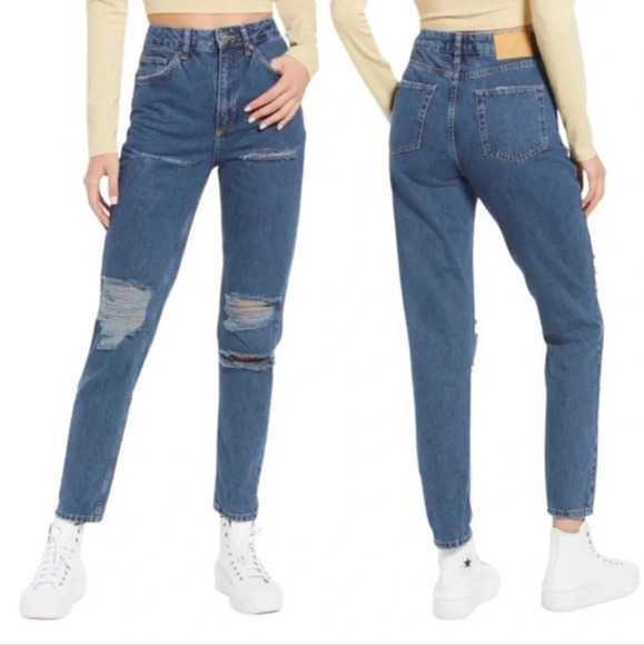 Urban Outfitters BDG Mom High Waisted Distressed Tapered Leg Jeans Size 27/32 - Picture 1 of 12